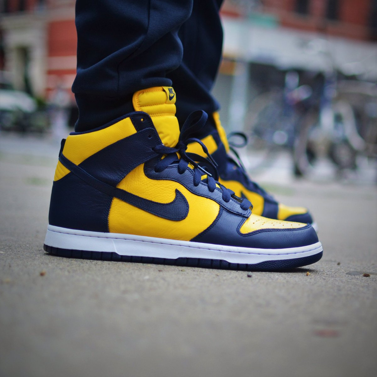 Nike Dunk High Michigan