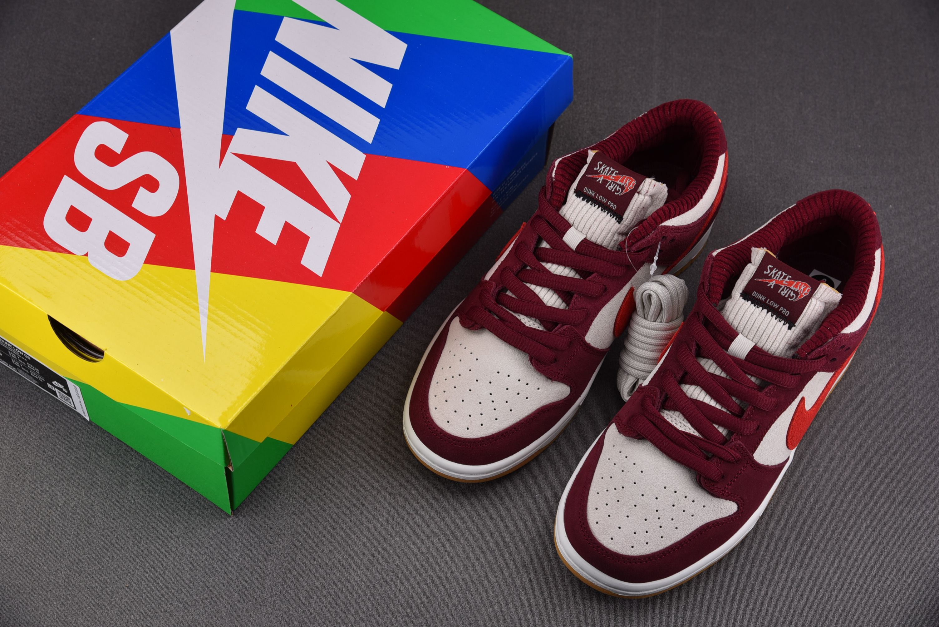 Nike SB Dunk Low Skate Like a Girl
