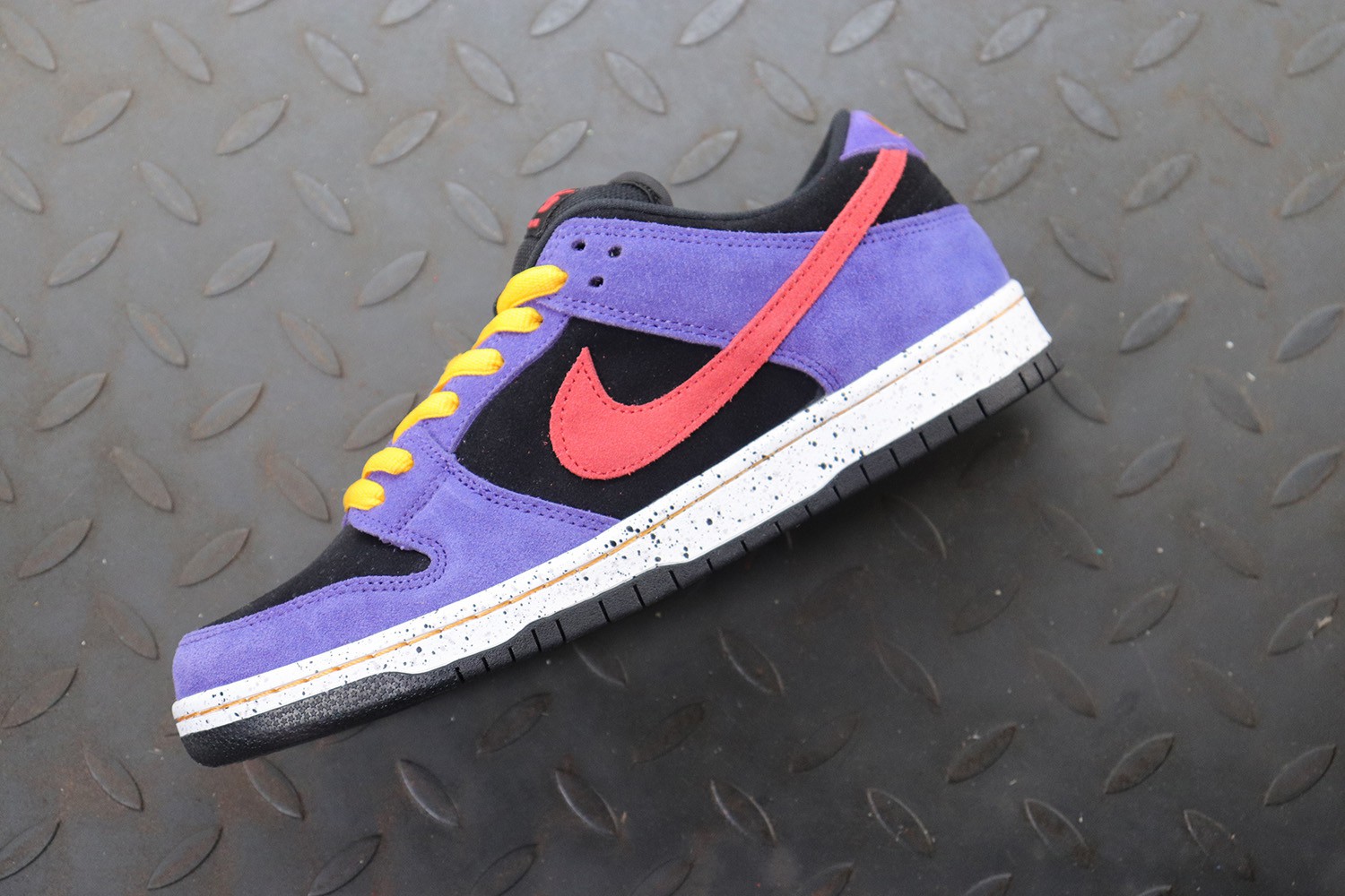Nike SB Dunk Low ACG Terra