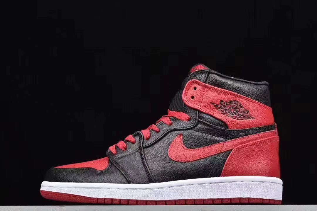 Jordan 1 Retro Banned (2011)