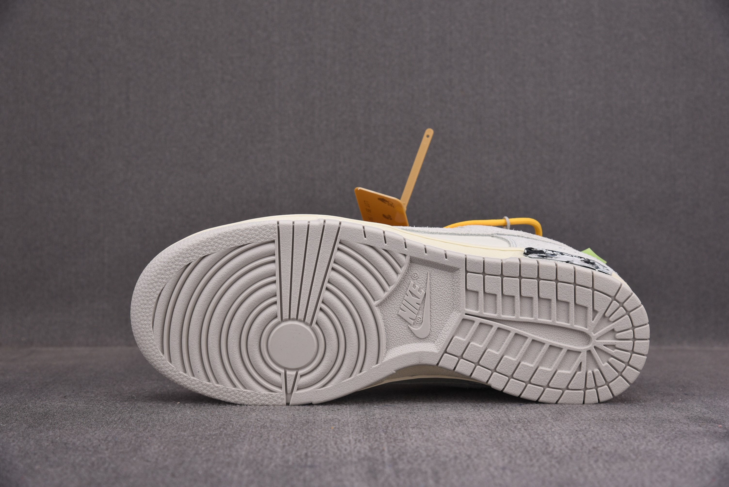 Nike Dunk Low Off-White Lot 39