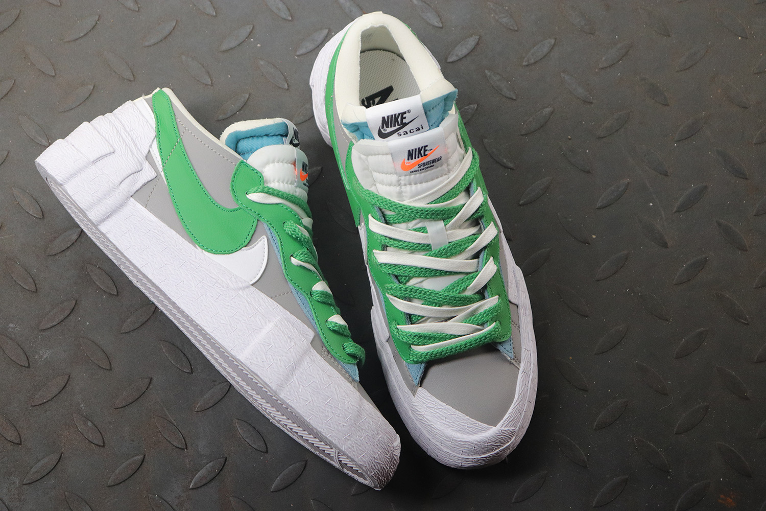 Nike Blazer Low sacai Medium Grey Classic Green