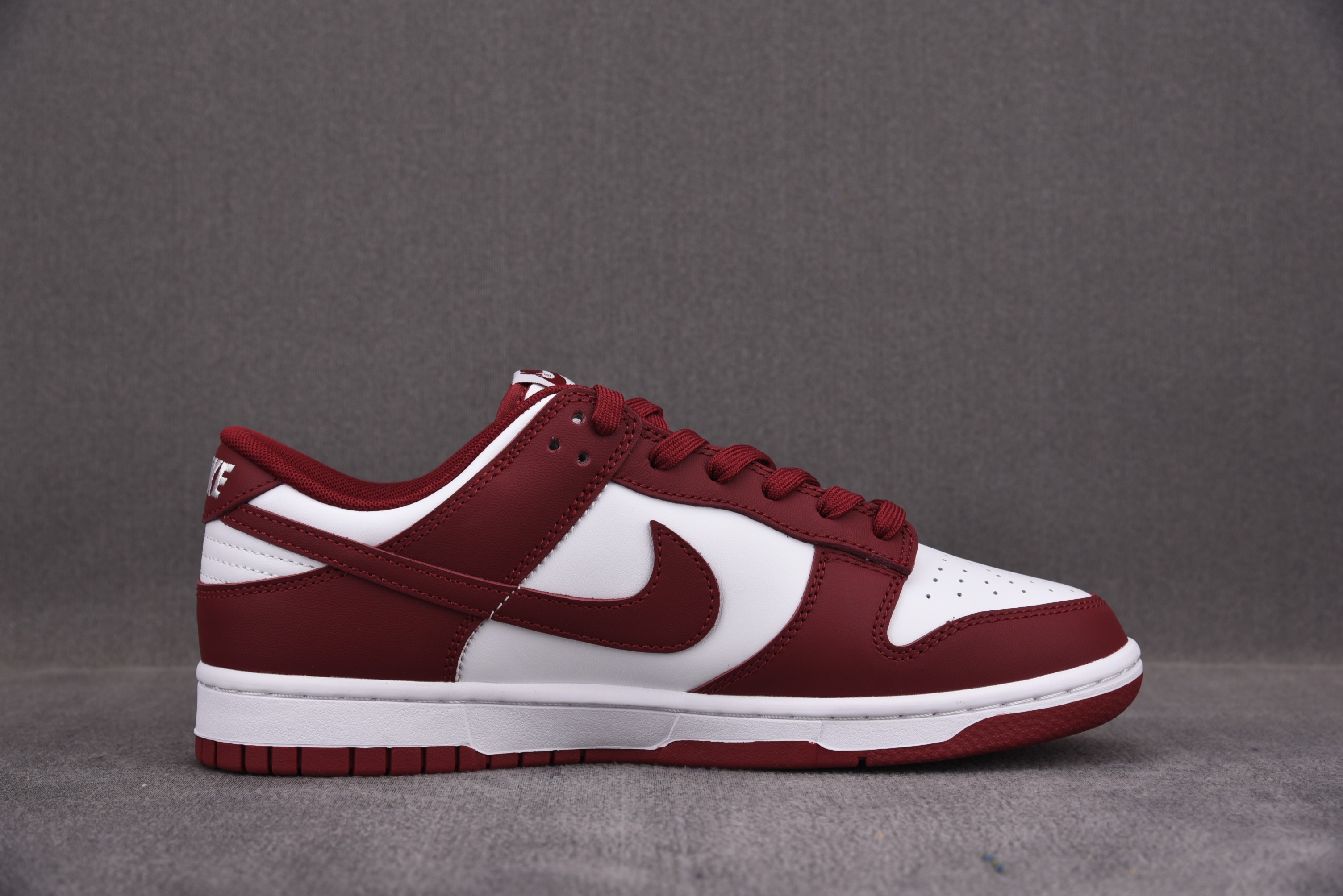 Nike Dunk Low Team Red (2022)