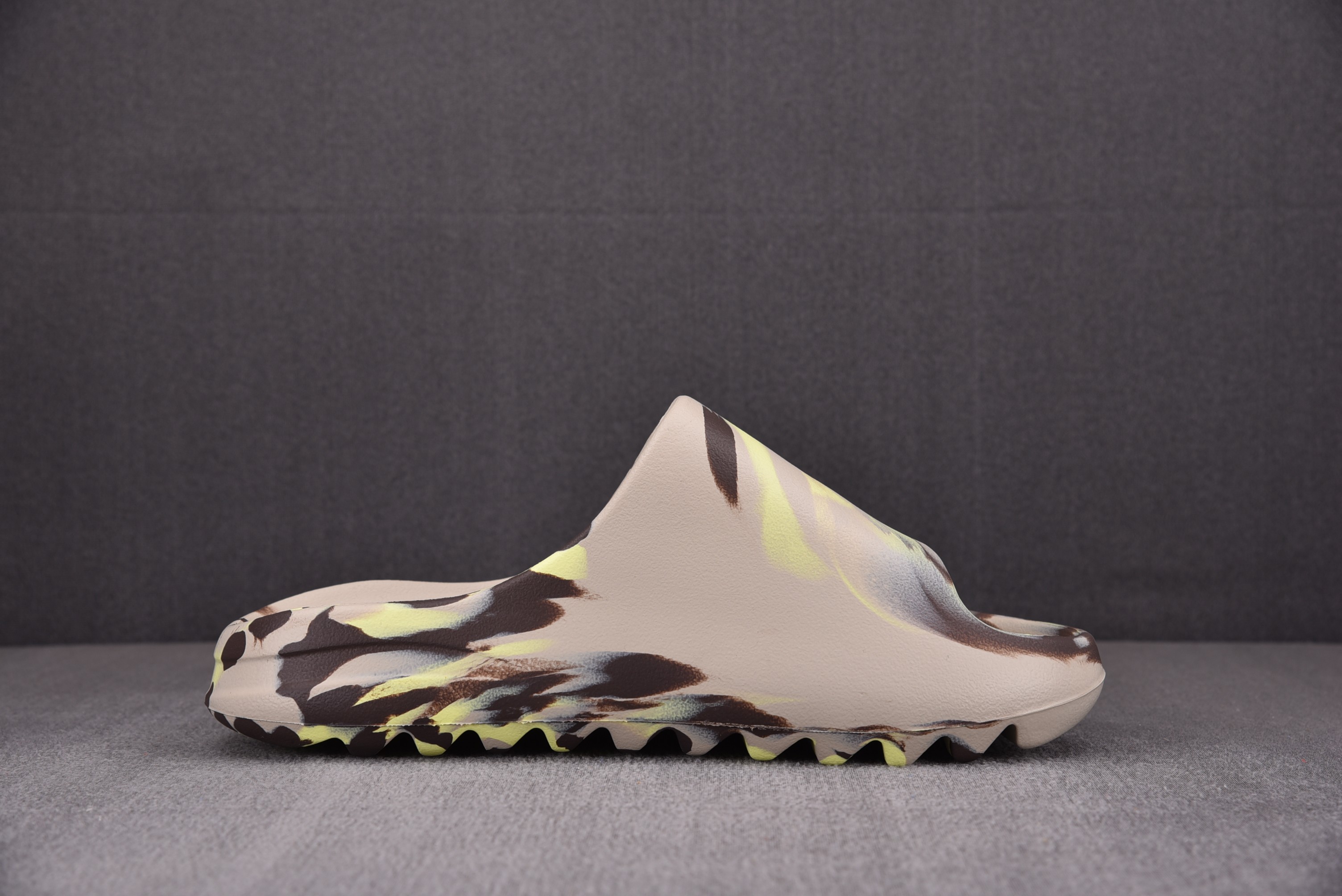Yeezy Slide MX Yellow