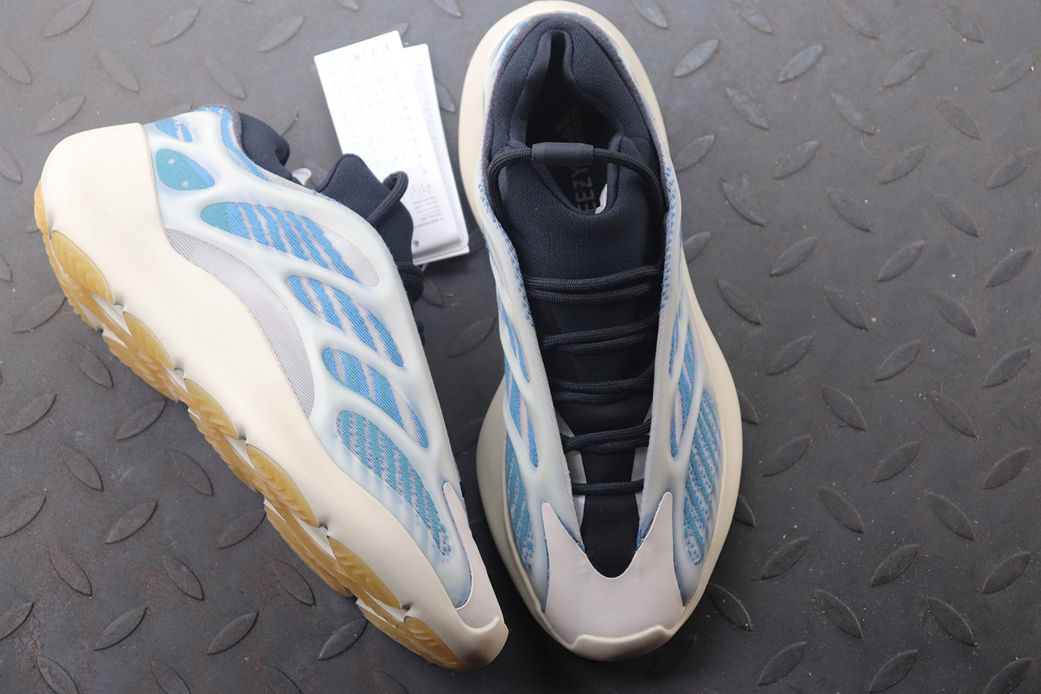 adidas Yeezy 700 V3 Kyanite