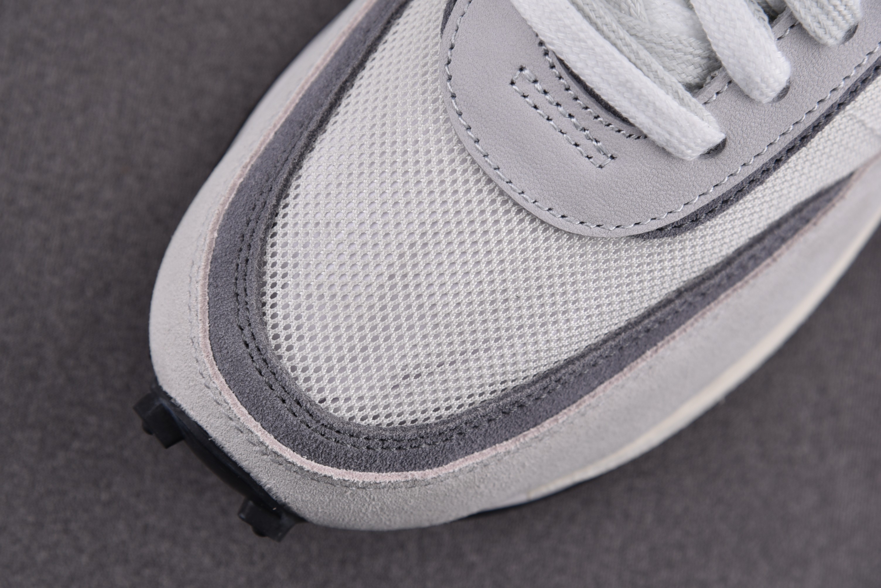 Nike LD Waffle Sacai White Grey