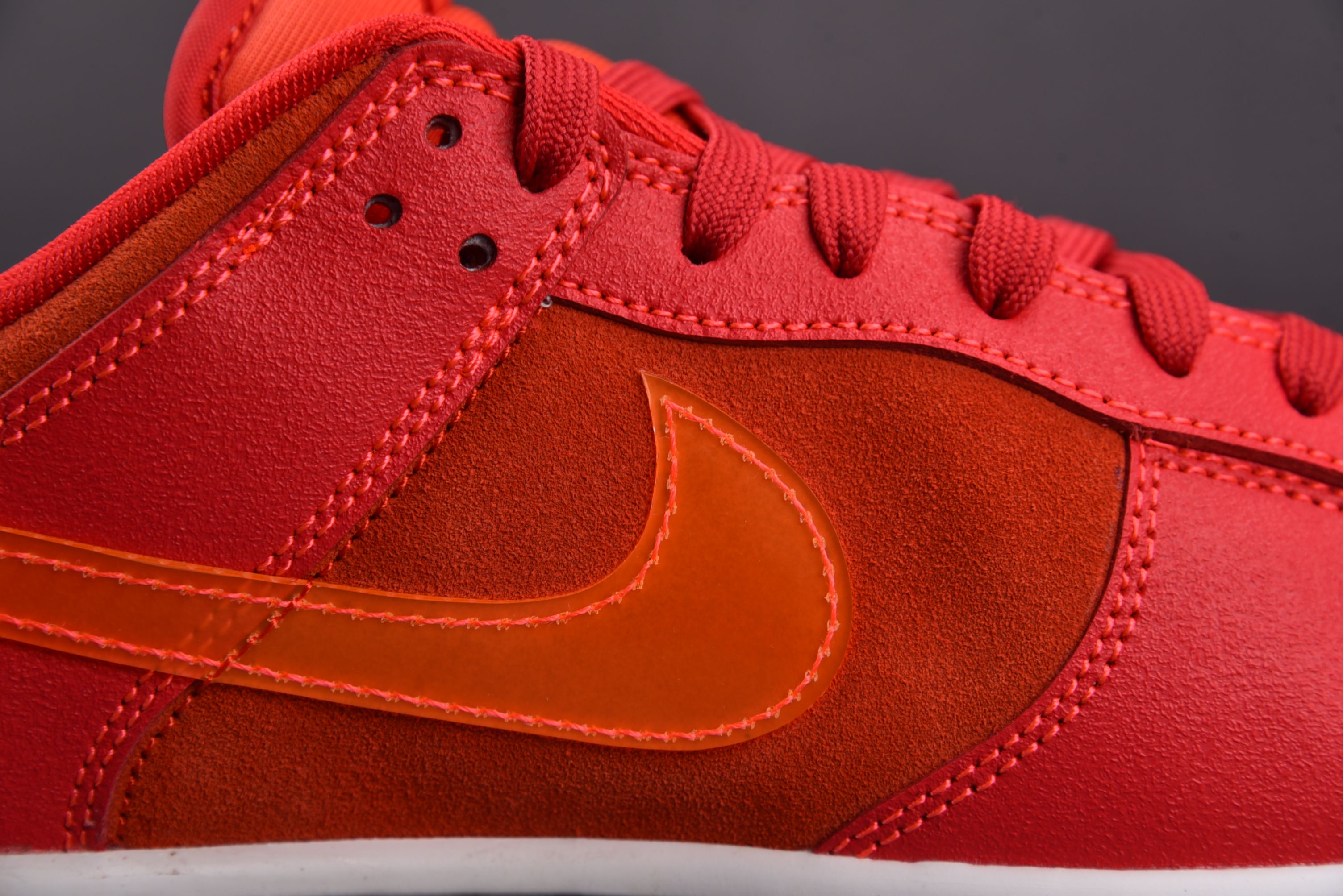 Nike Dunk Low ATL