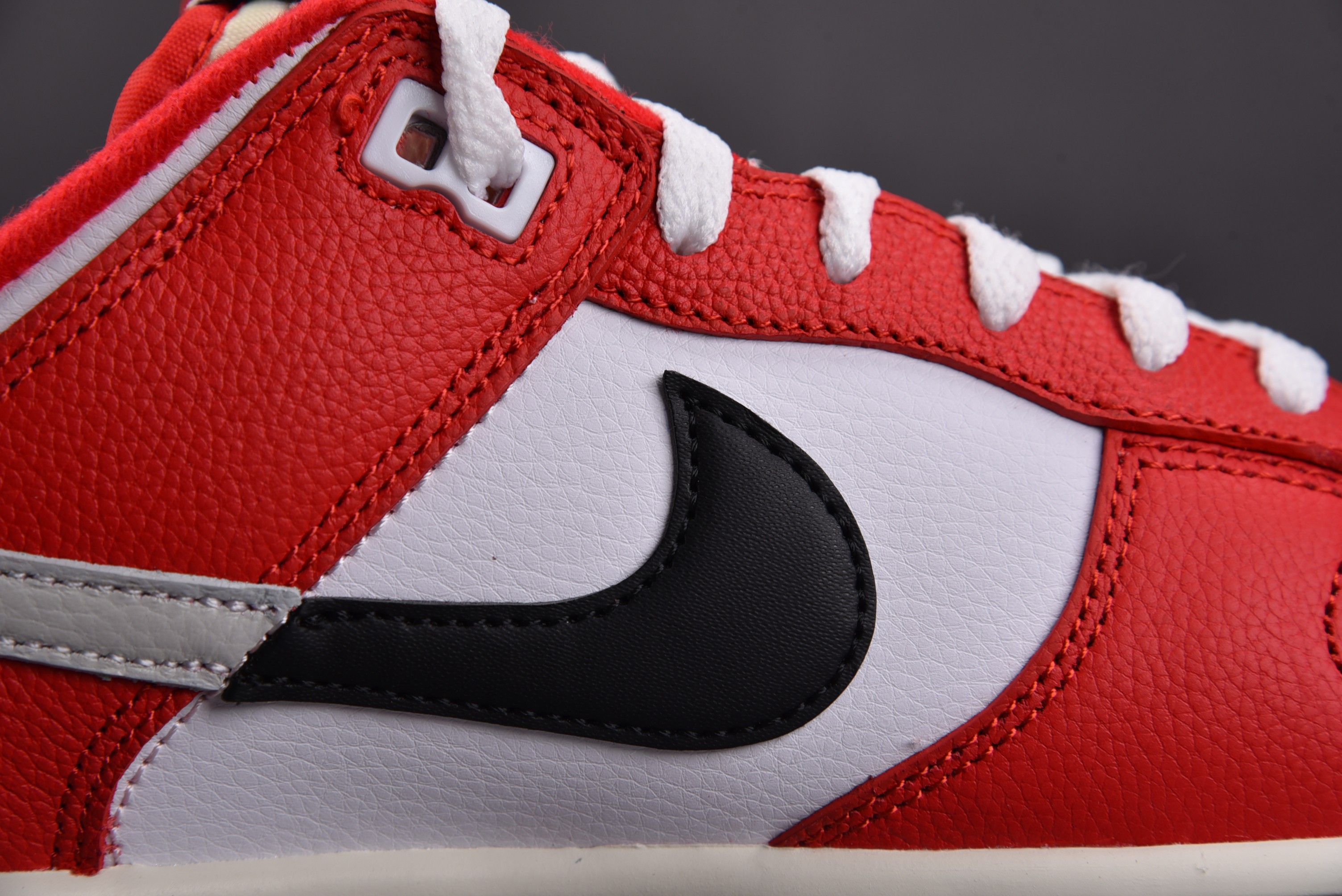 Nike Dunk Low Chicago Split