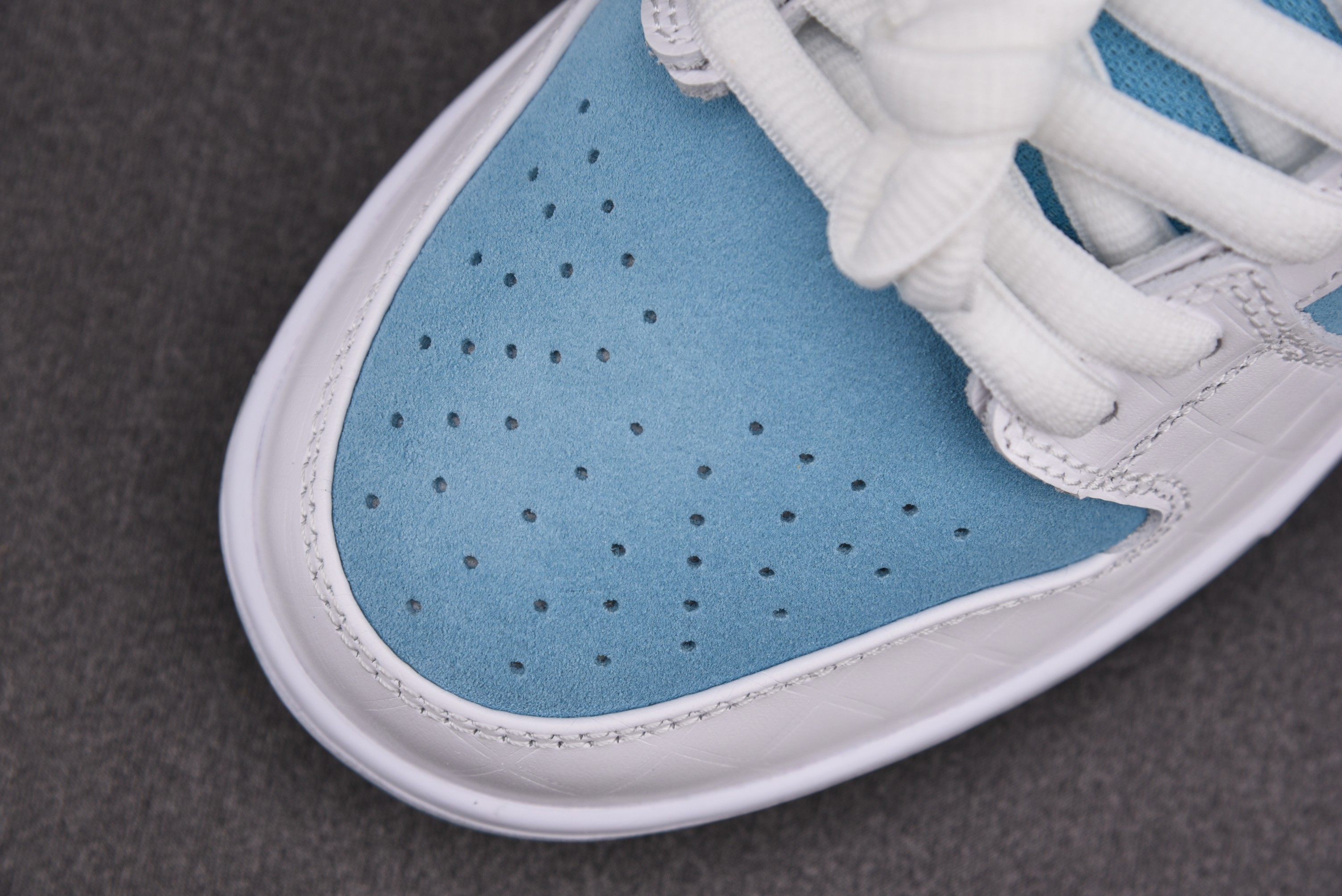 Nike SB Dunk Low Pro FTC Lagoon Pulse