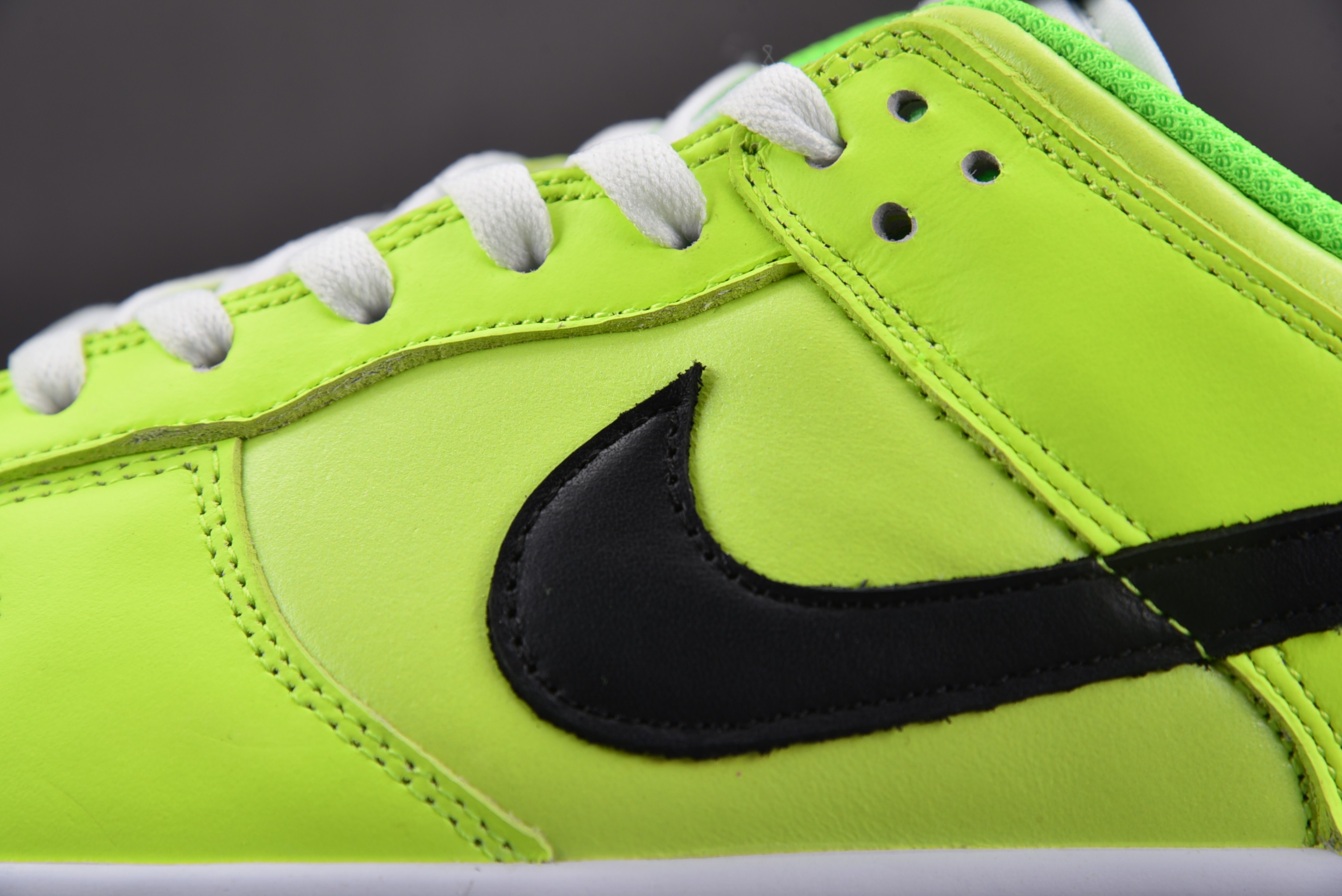 Nike Dunk Low Glow in the Dark
