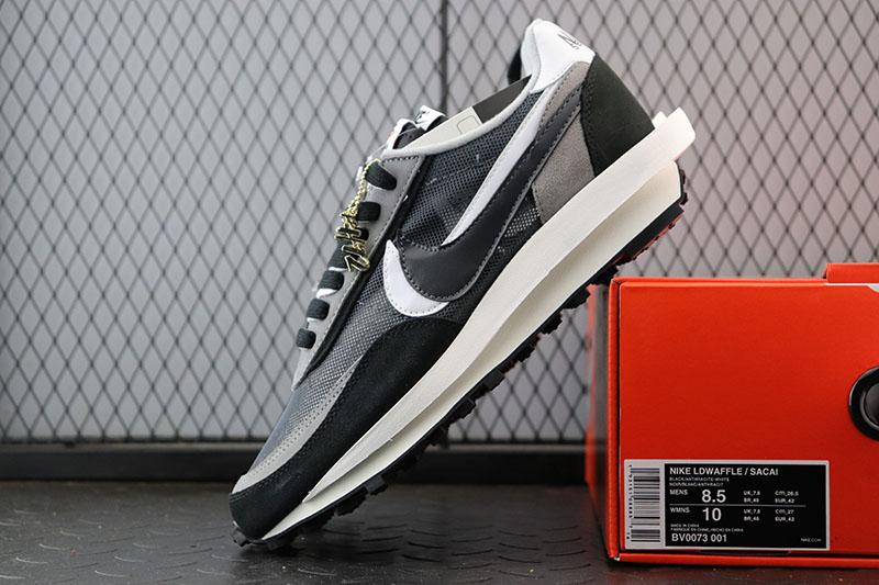 Nike LD Waffle Sacai Dark Grey