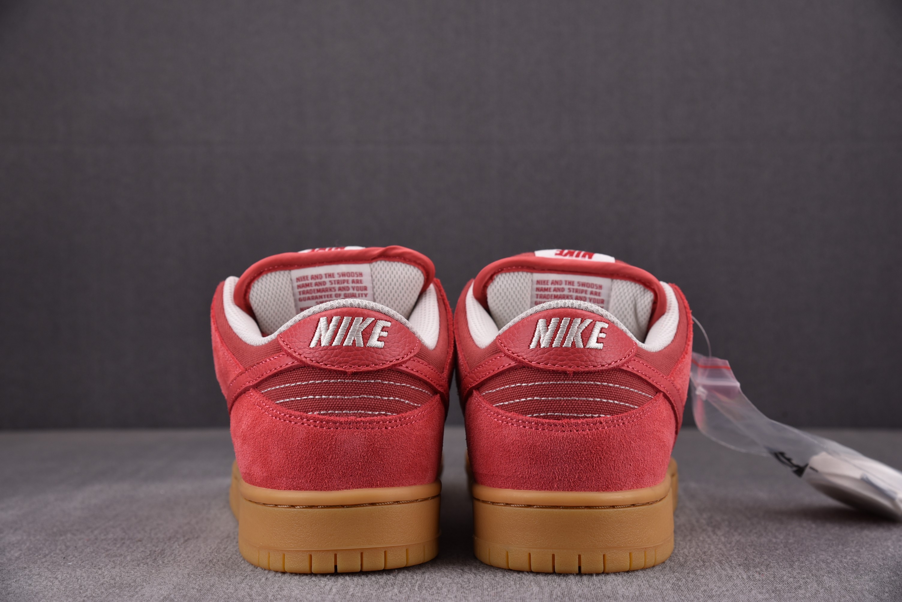 Nike SB Dunk Low Adobe