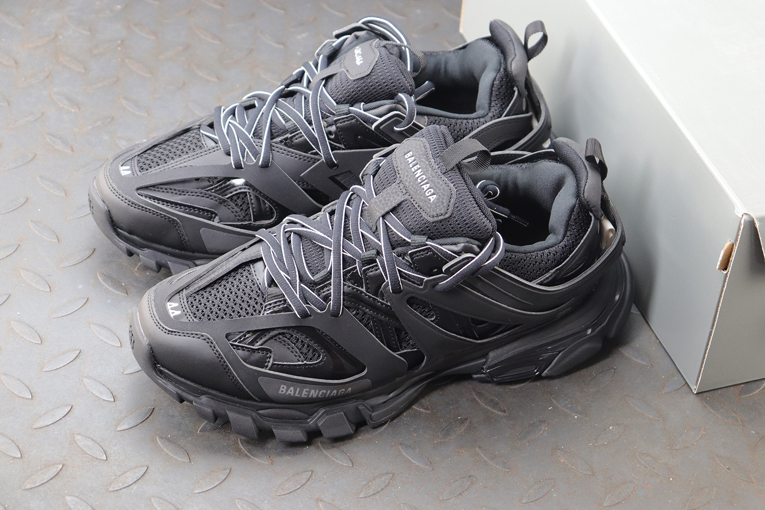 【Clearance】 BCG Track Black（EU39）