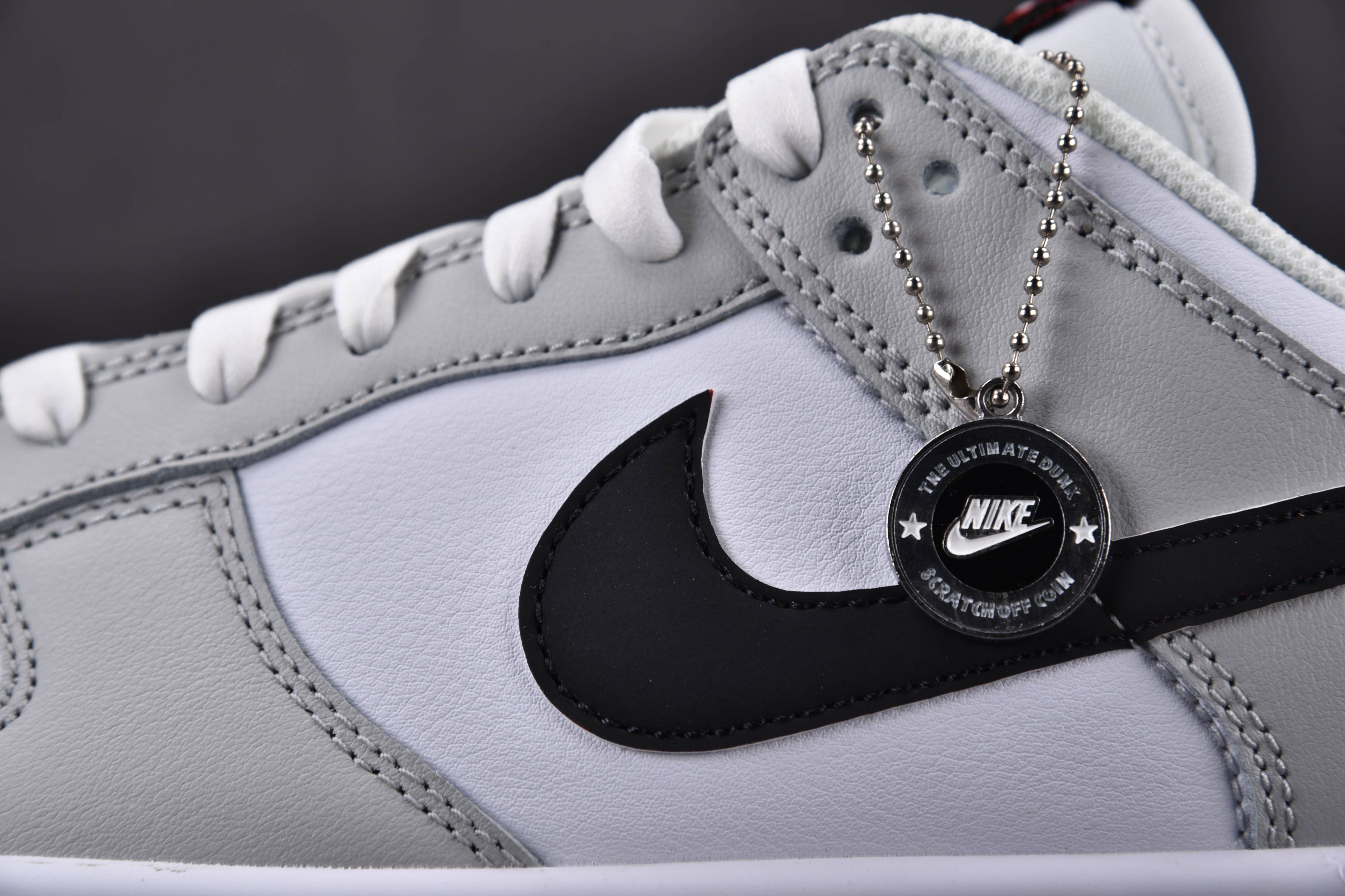 Nike Dunk Low SE Jackpot