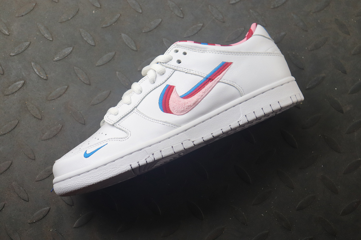 Nike SB Dunk Low Parra