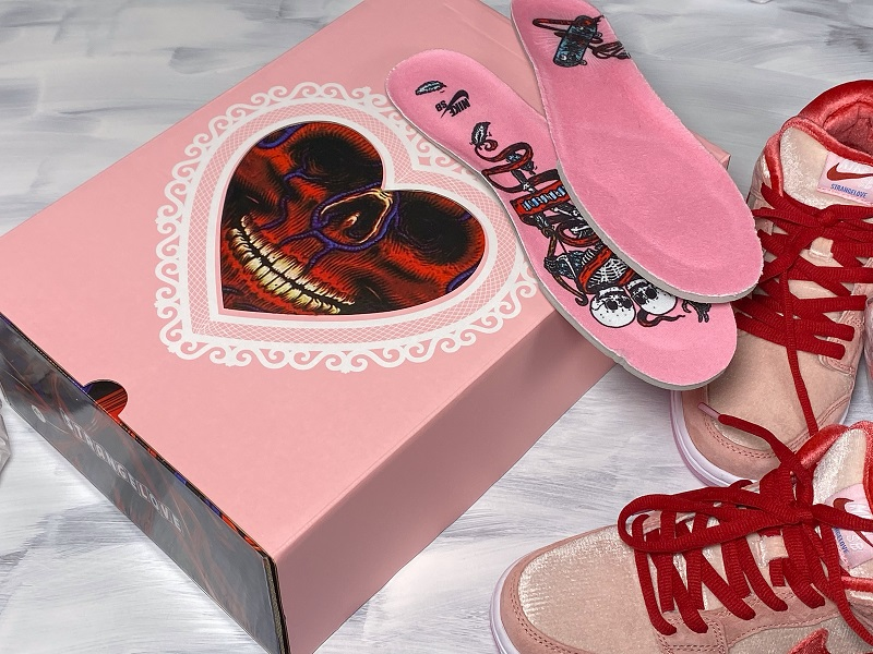 SB Dunk Low x StrangeLove (Special Box)