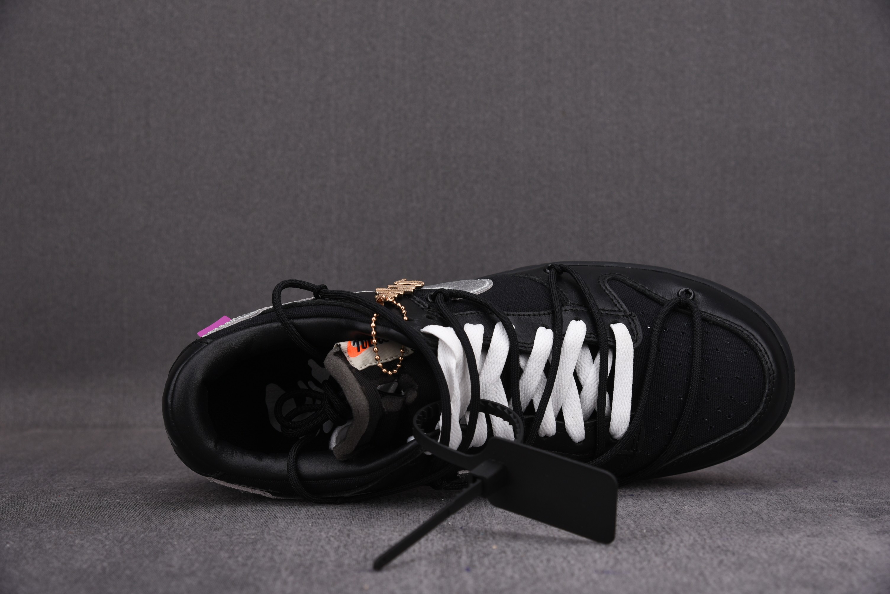 Nike Dunk Low Off-White Lot 50