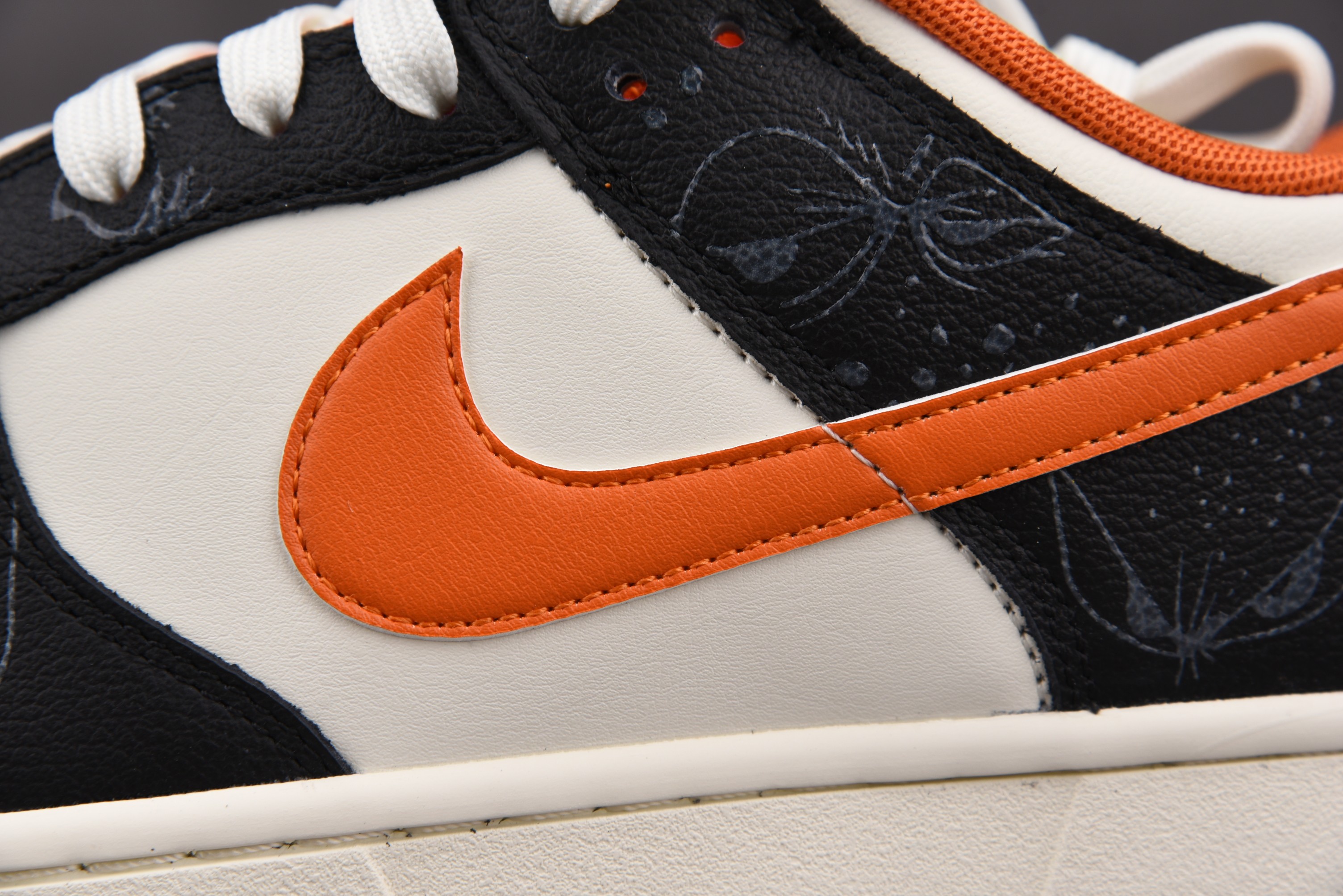 Nike Dunk Low PRM Halloween (2021)