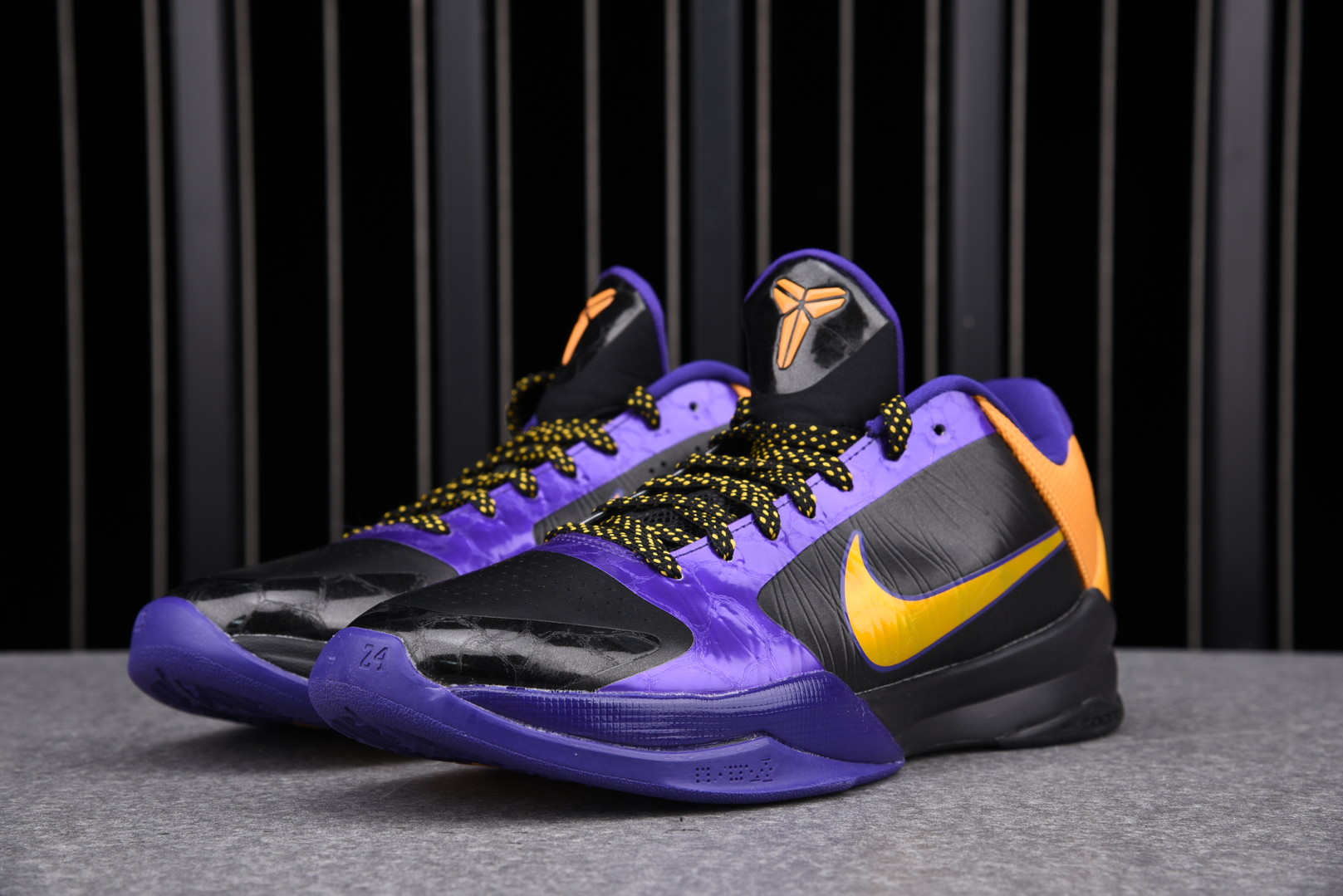 Nike ZOOM KOBE 5 X 'LAKERS AWAY'