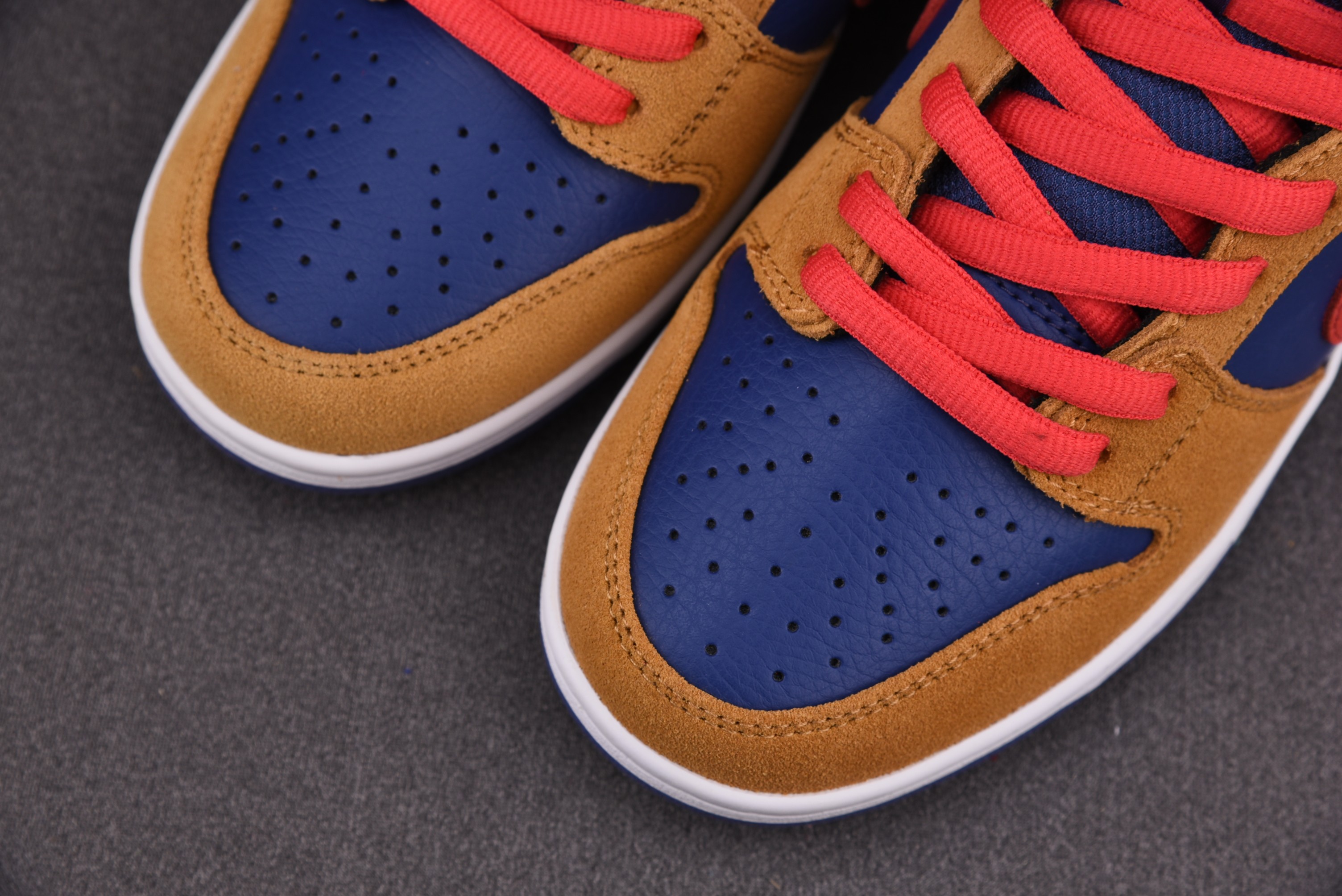 Nike SB Dunk Low Reverse Papa Bear