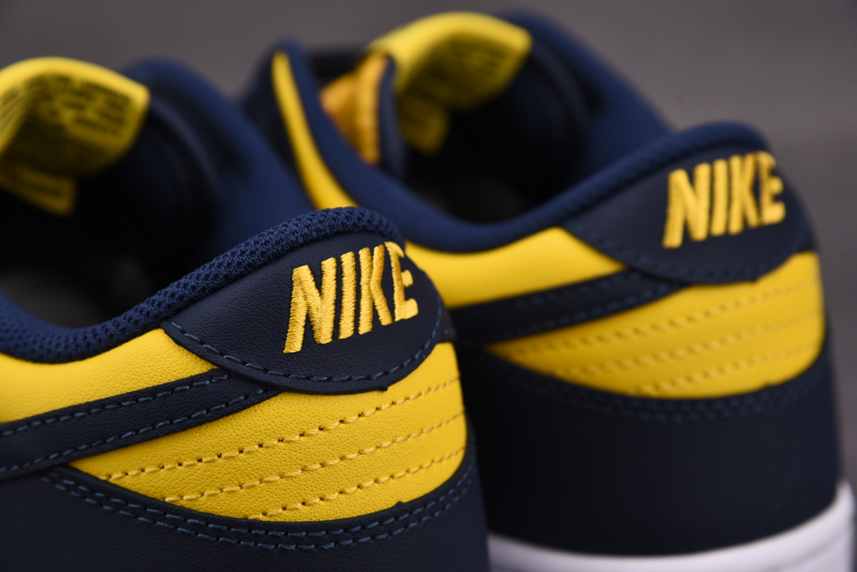 【Clearance】Nike Dunk Low Michigan (2021)（US9）