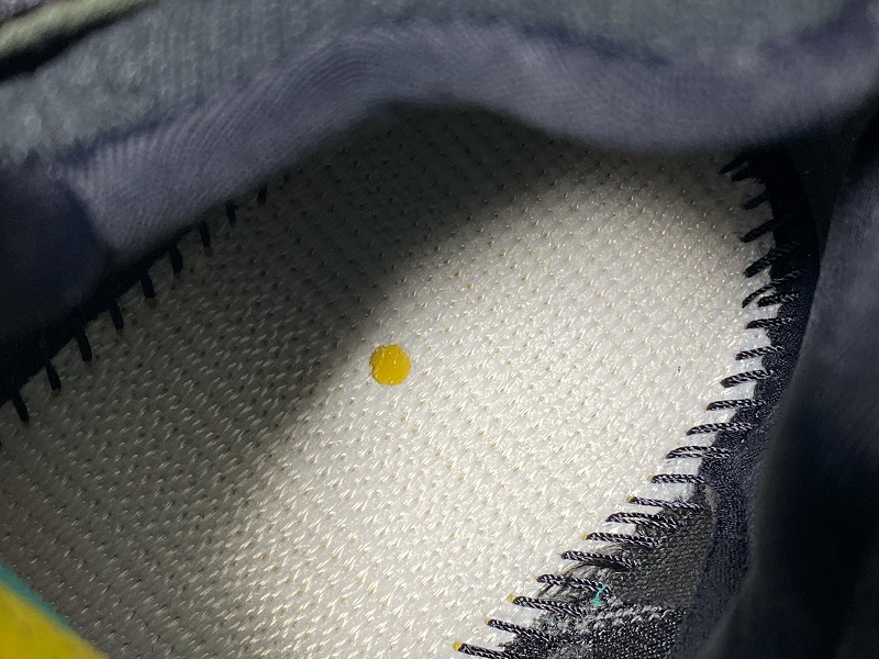 Adidas Yeezy 700 V3 Alvah