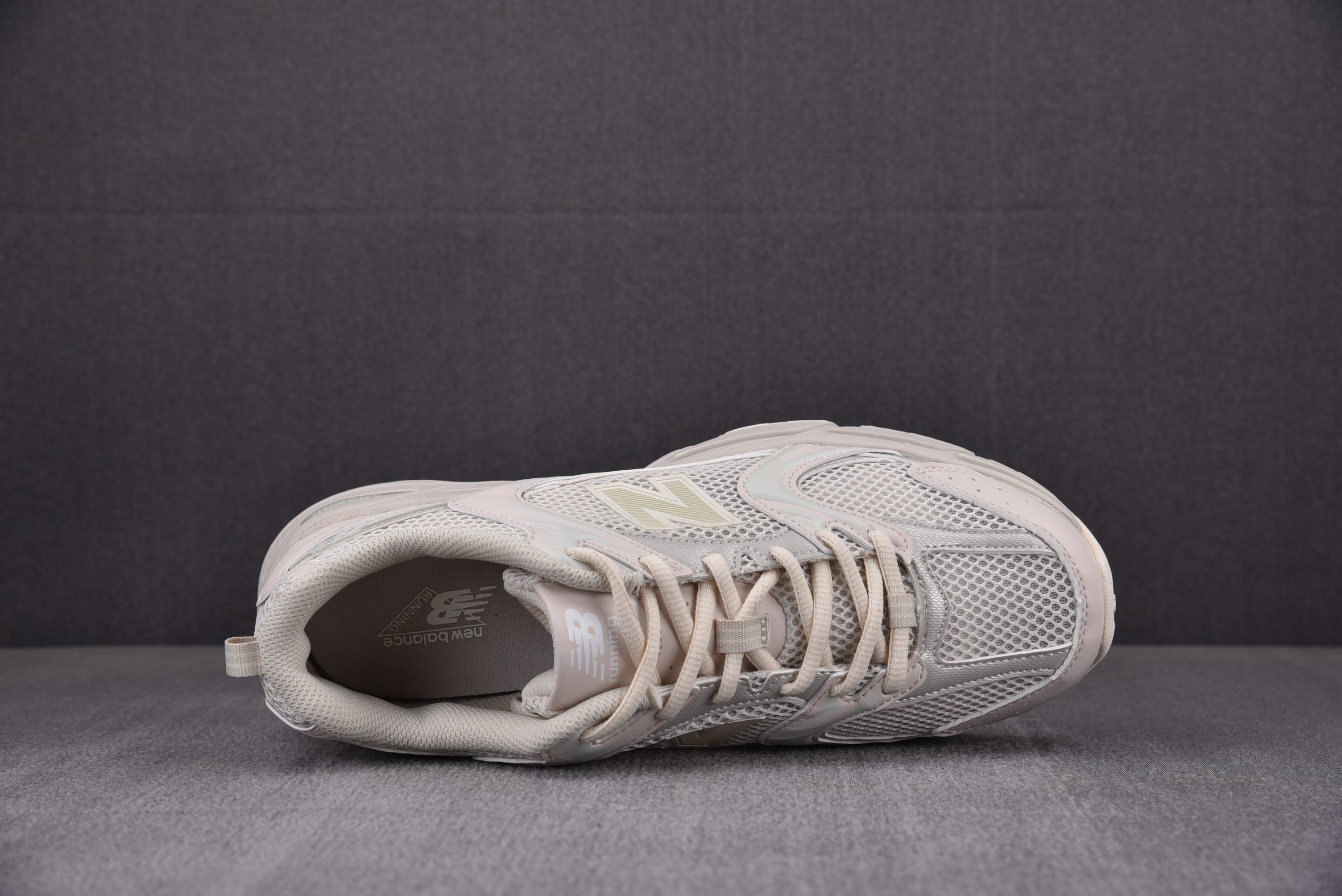 New Balance 530 Light Cream