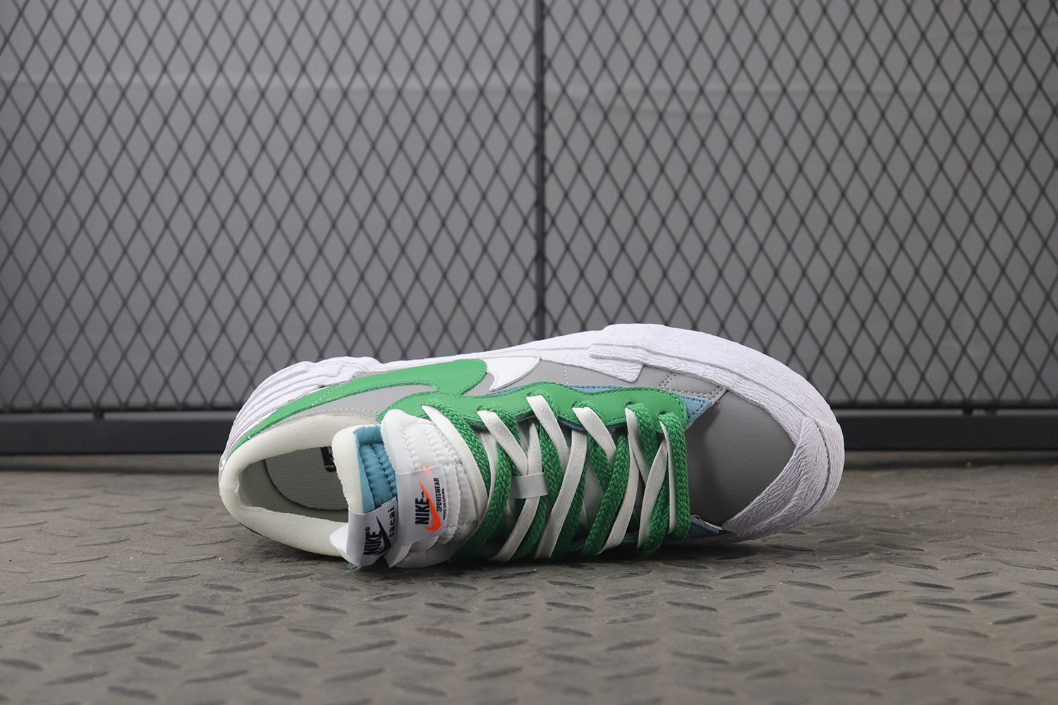 Nike Blazer Low sacai Medium Grey Classic Green