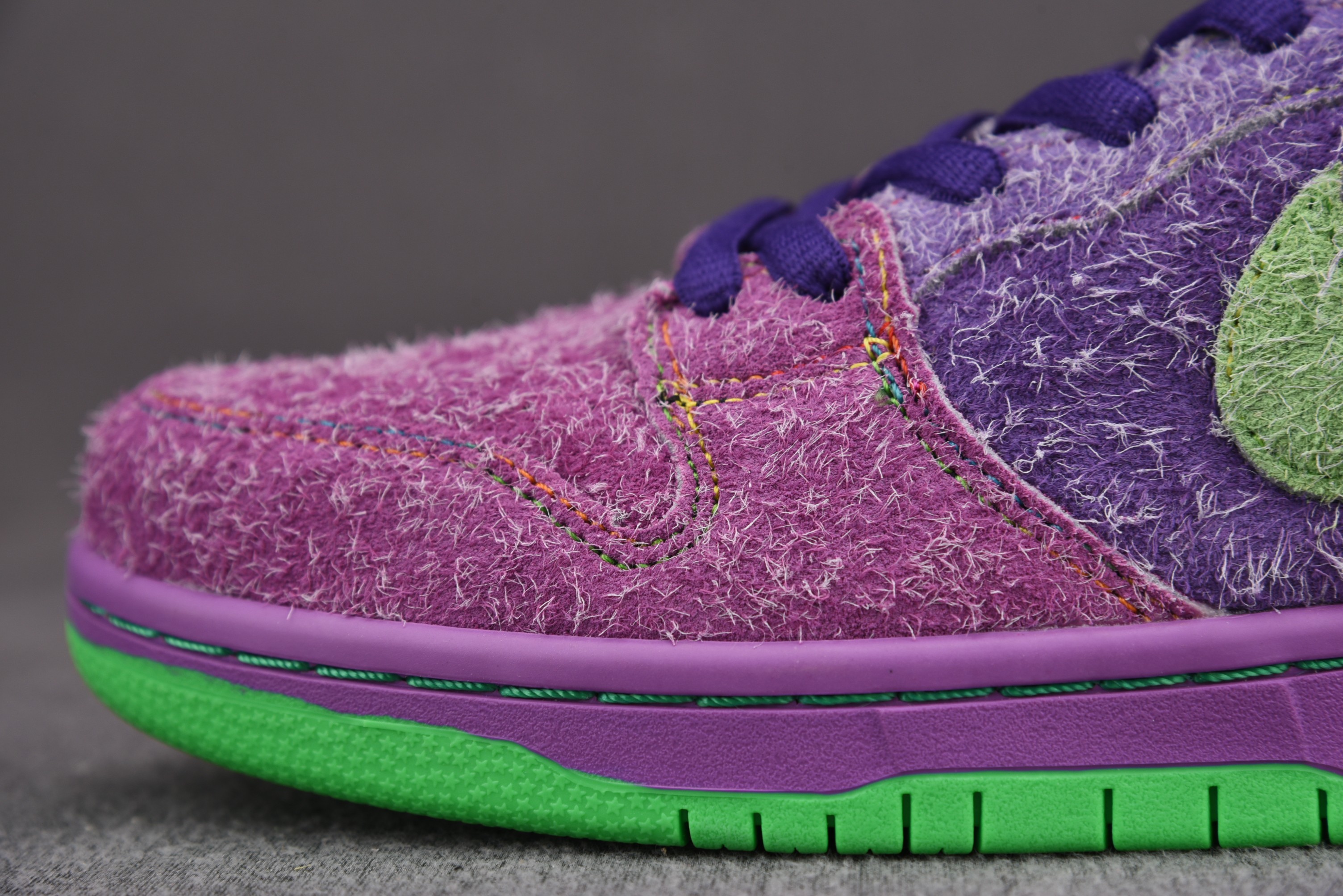 Nike SB Dunk High Reverse Skunk 420 (Special Box)