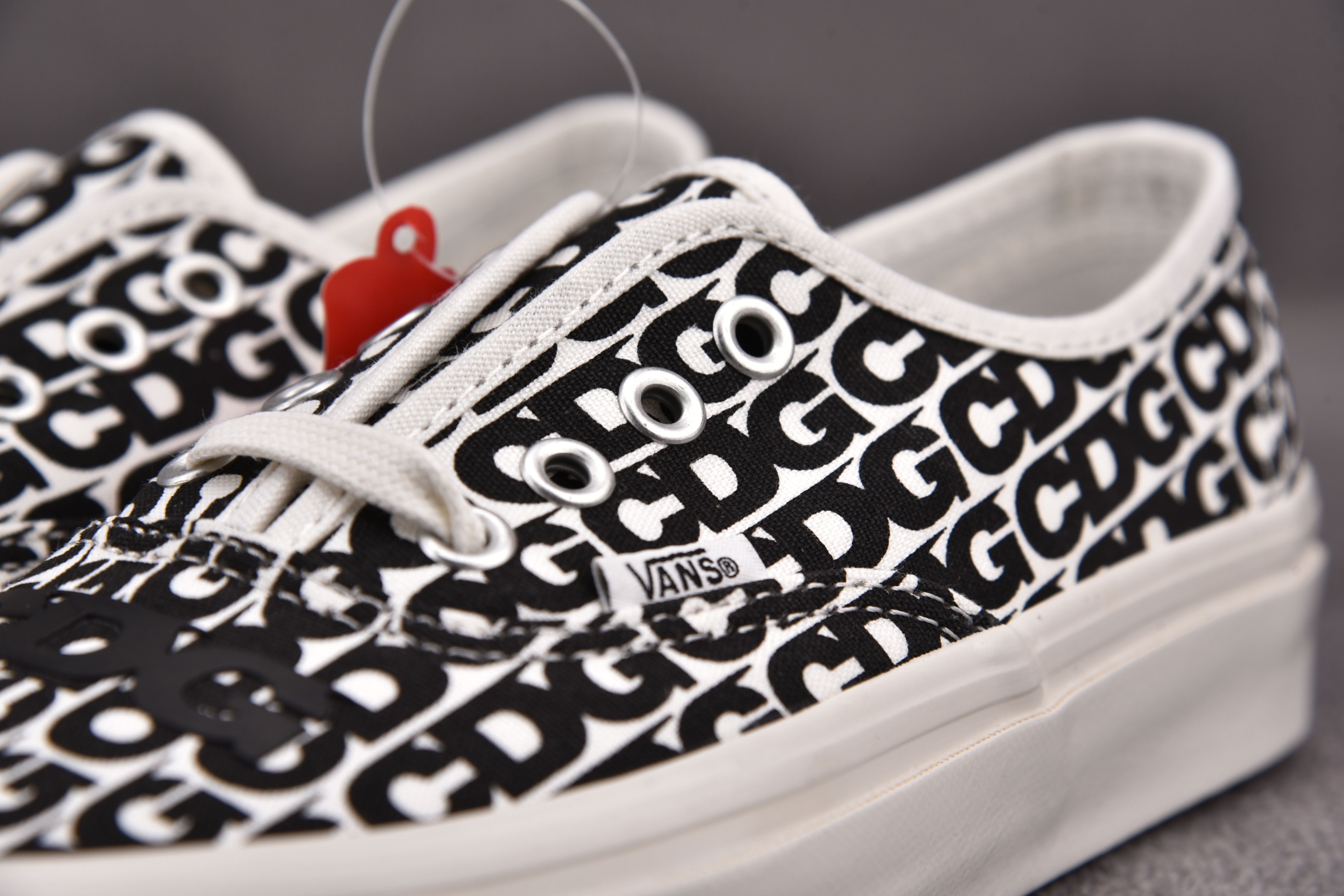 Vans Authentic Comme des Garcons Black Heel Tab (Curved Rubber)