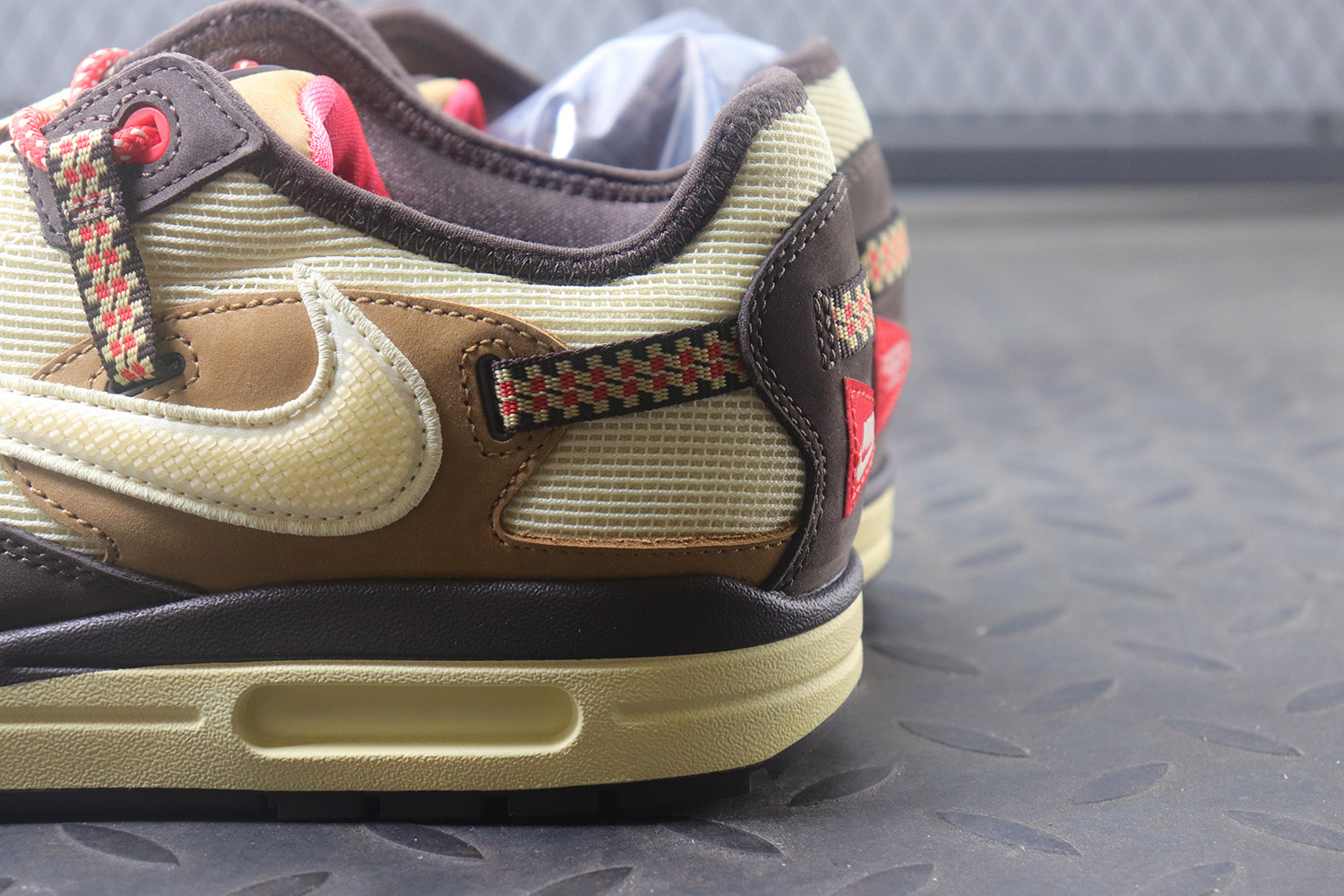 Nike Air Max 1 Travis Scott Cactus Jack Baroque Brown