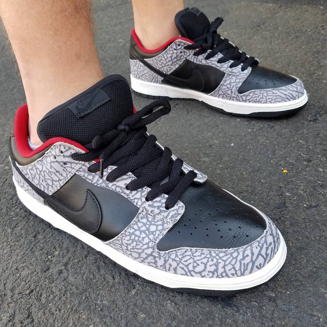Nike Dunk SB Low Supreme Black Cement