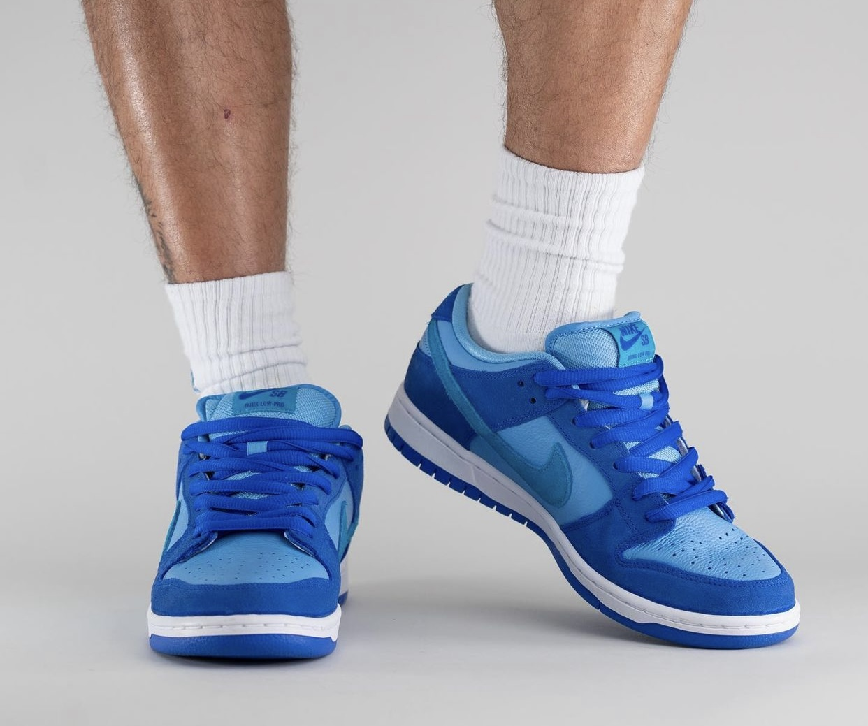Nike SB Dunk Low Blue Raspberry