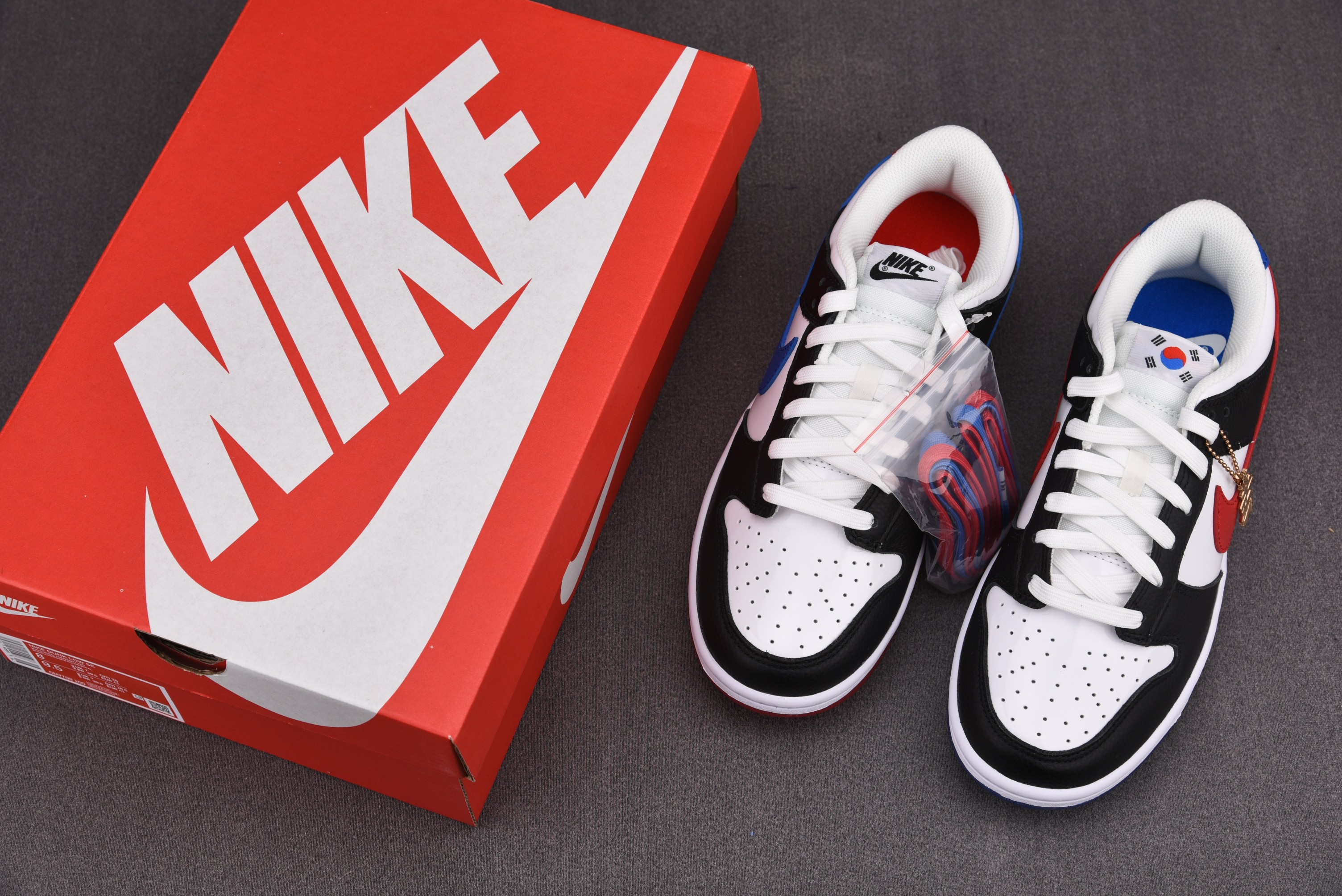 Nike Dunk Low Seoul