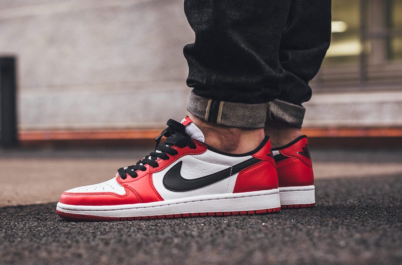 Jordan 1 Retro Low Chicago
