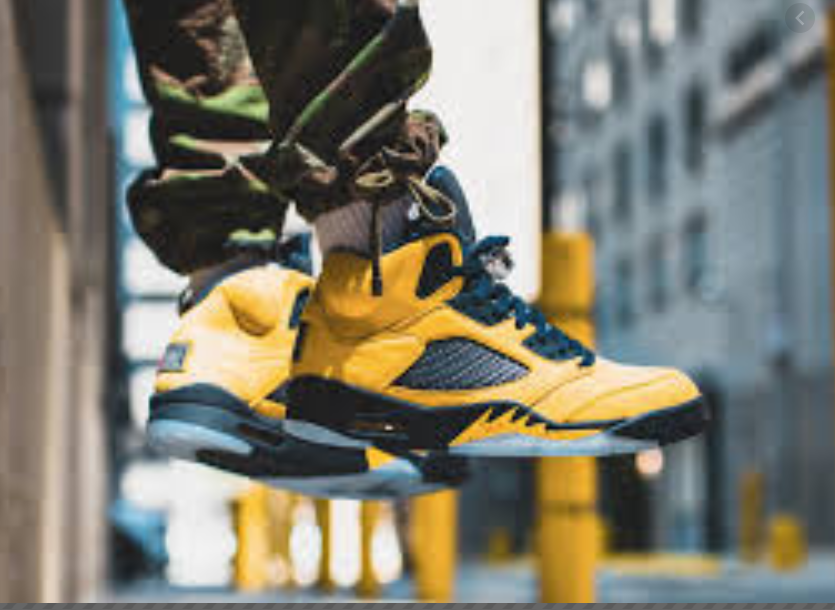 Jordan 5 Retro Michigan