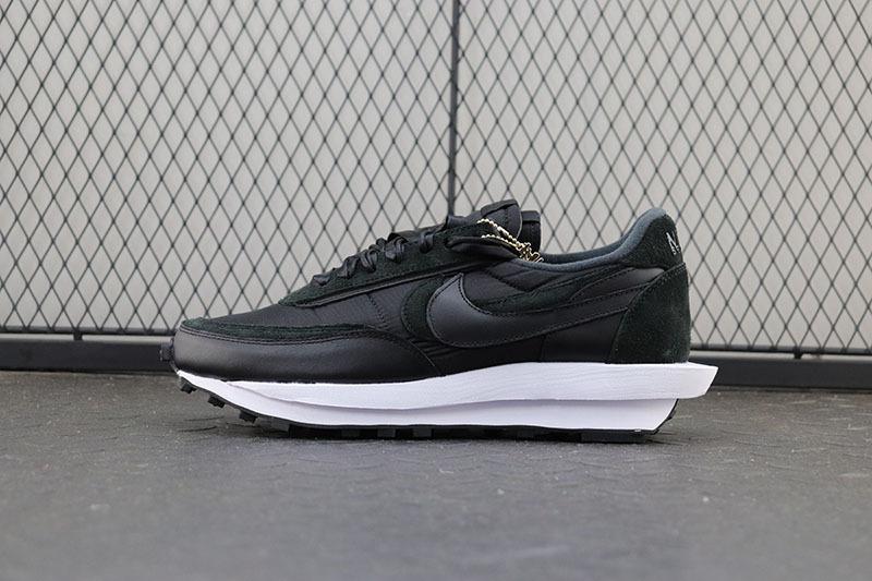 Sacai x Nike LVD Waffle Daybreak 2.0