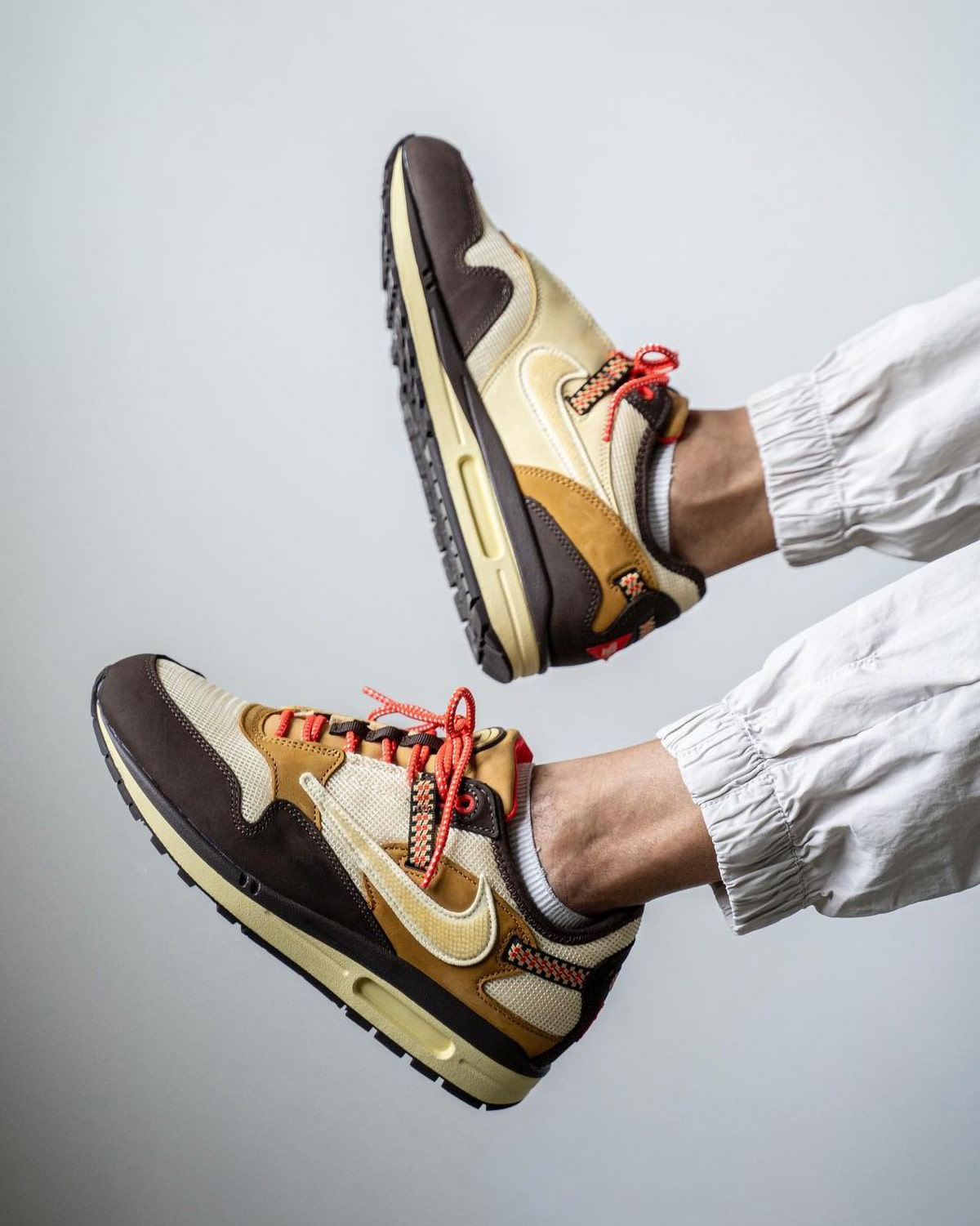 【Clearance】 Nike Air Max 1 Travis Scott Cactus Jack Baroque Brown（US9）