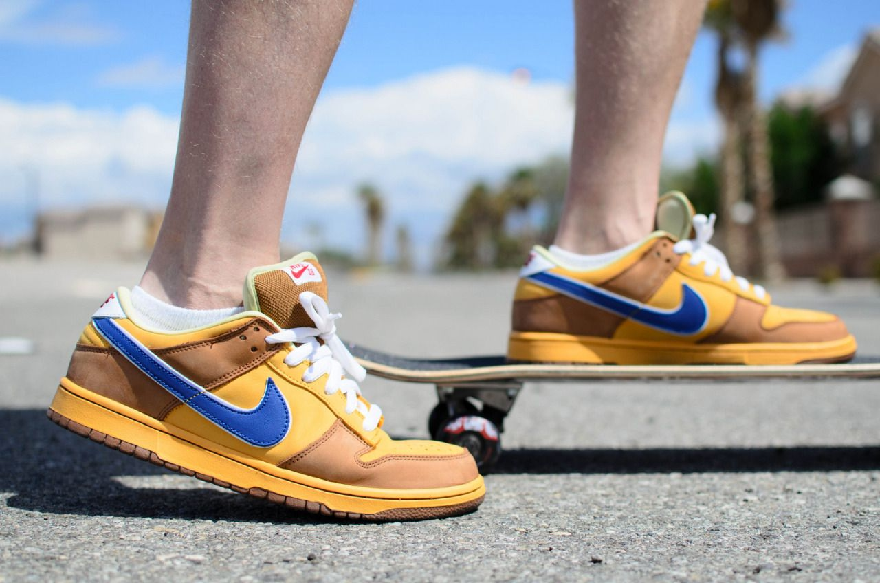 Nike SB Dunk Low Newcastle Brown Ale