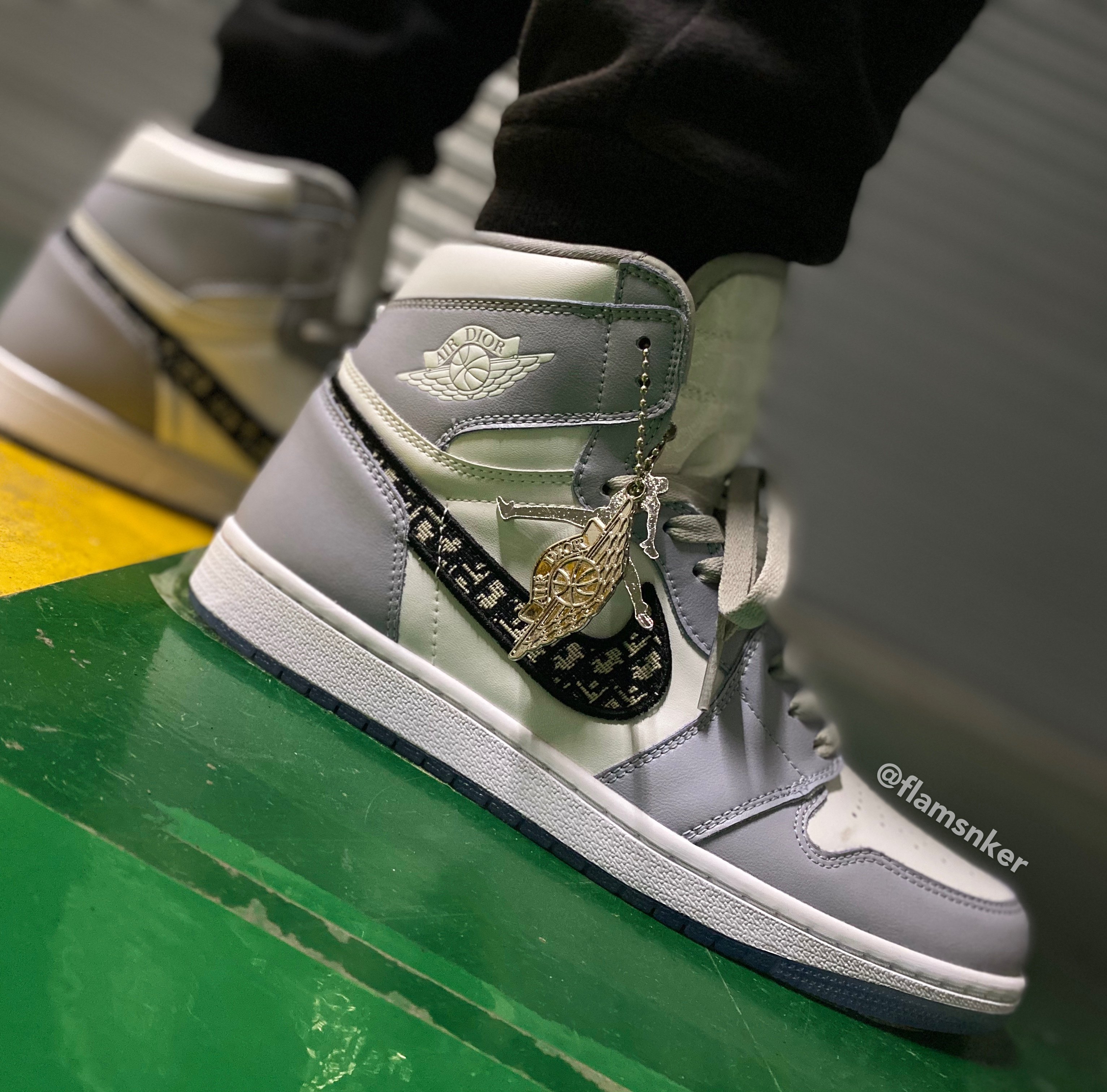 Air Jordan 1 DIOR （Original Box）