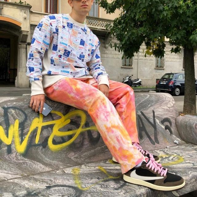 Jordan 1 Retro Low OG SP Travis Scott