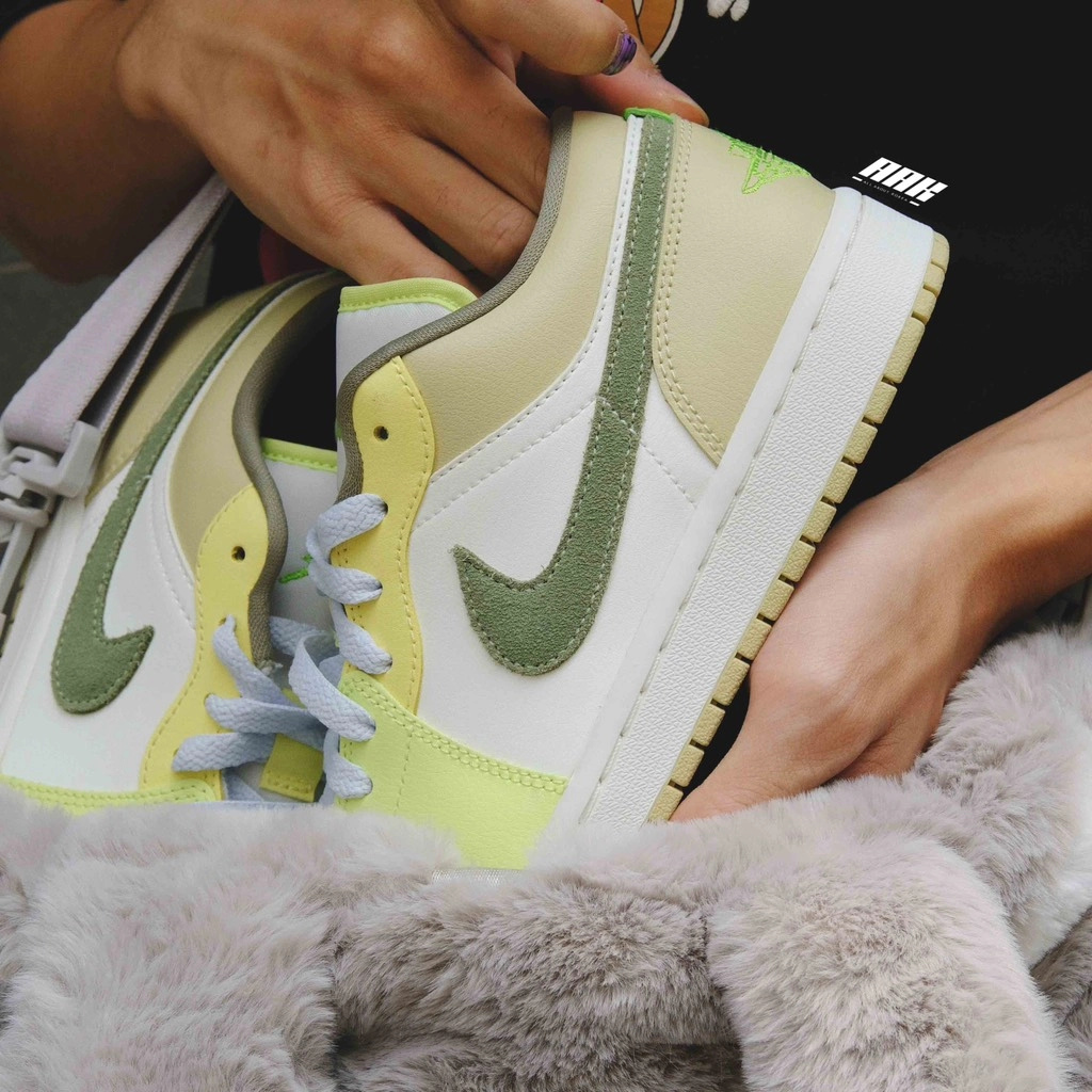 Jordan 1 Low Sail White Oil Green