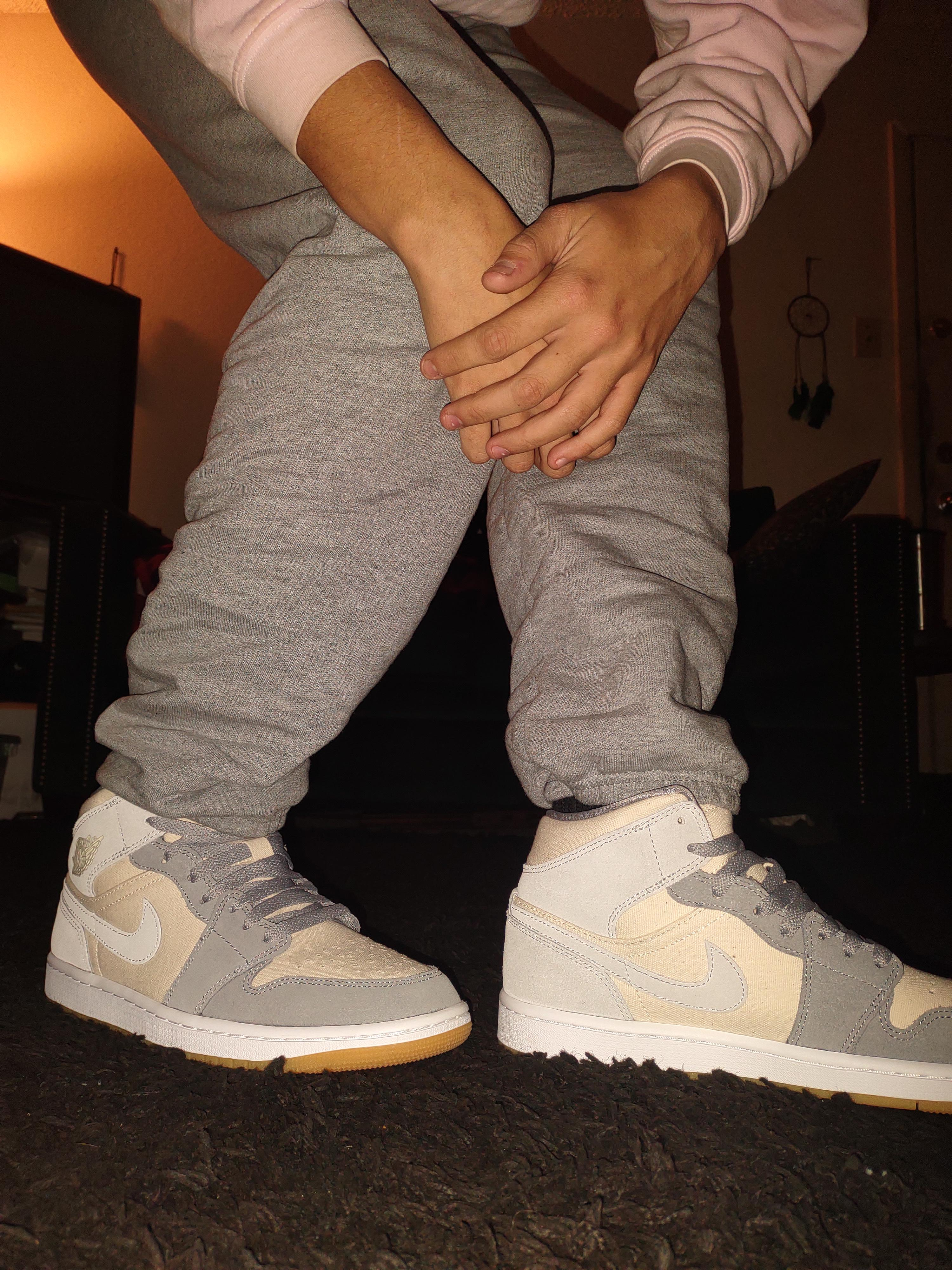 Jordan 1 Mid SE Coconut Milk Particle Grey