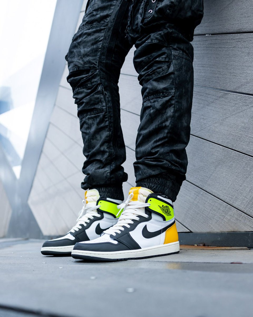 Jordan 1 Retro High White Black Volt University Gold