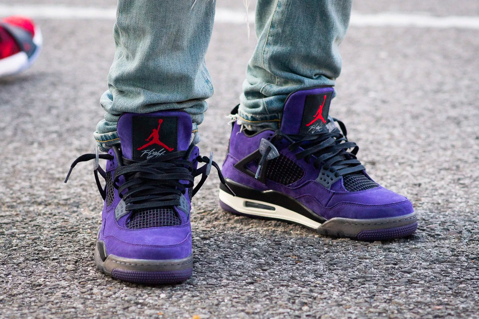 Air Jordan 4 Canyon Purple